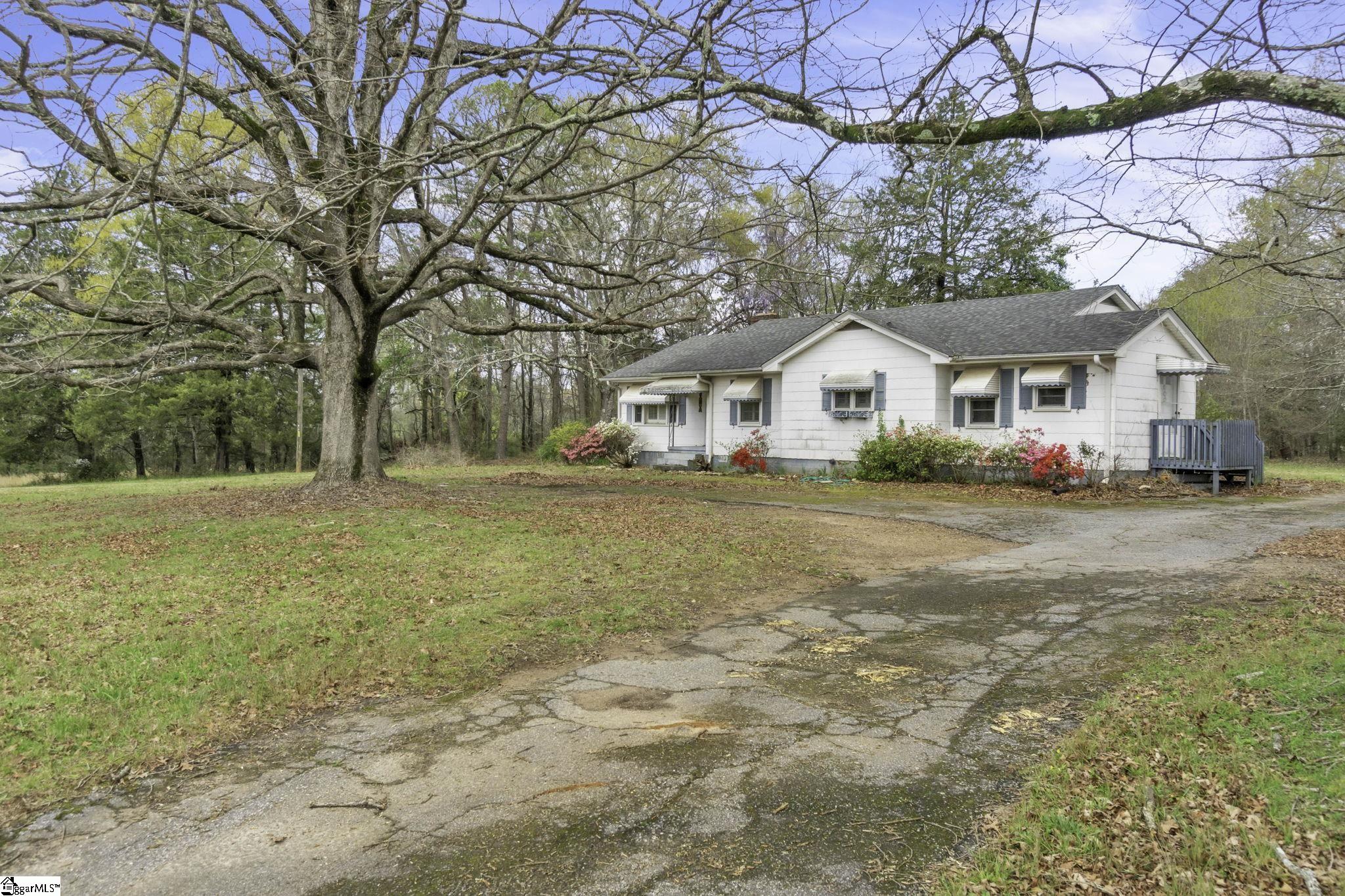 1411 Sharon Road Greer, SC 29651 - Photo 26 of 28 Gallery Image 26