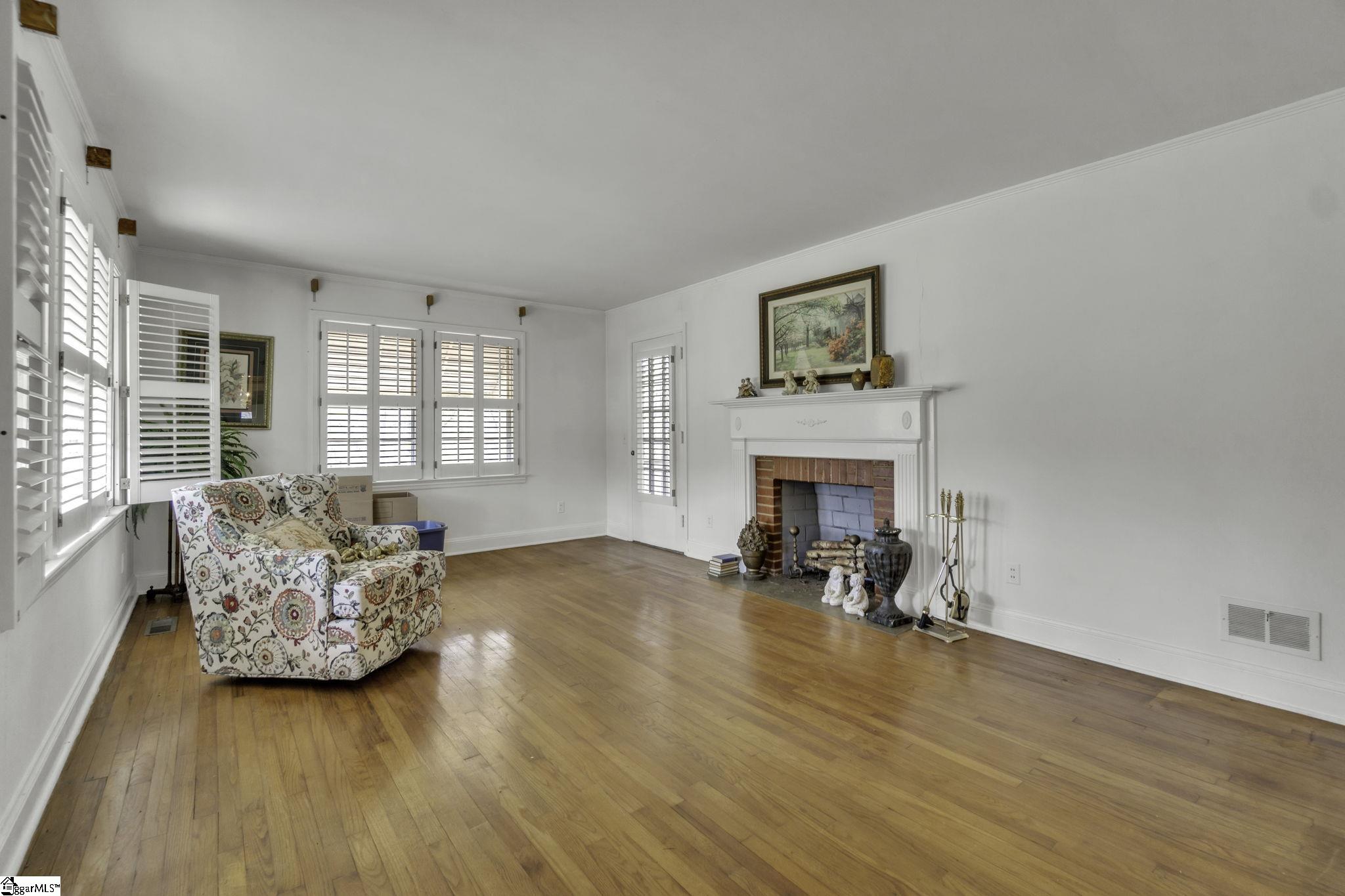 1411 Sharon Road Greer, SC 29651 - Photo 3 of 28 Gallery Image 3