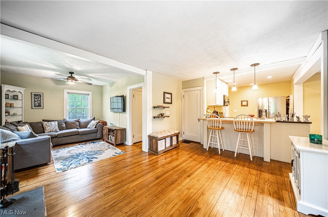 9883 Fairmount Road Newbury, OH 44065 - Photo 6 of 35 Gallery Image 6