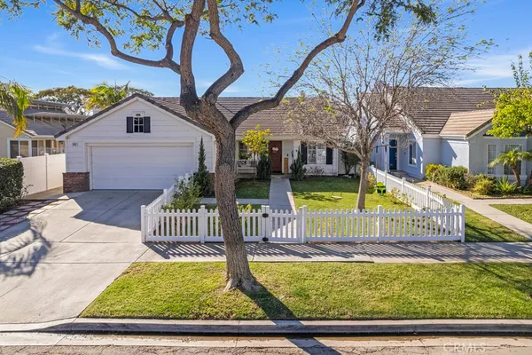 $830,000 | 565 Rosalinda Drive, Oxnard, CA 93030