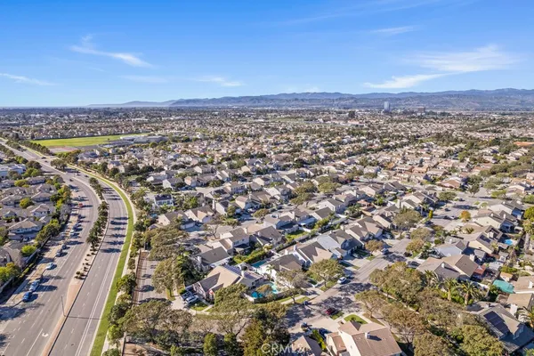 $830,000 | 565 Rosalinda Drive, Oxnard, CA 93030