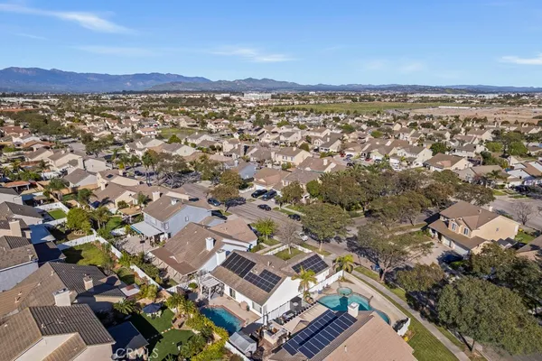 $830,000 | 565 Rosalinda Drive, Oxnard, CA 93030