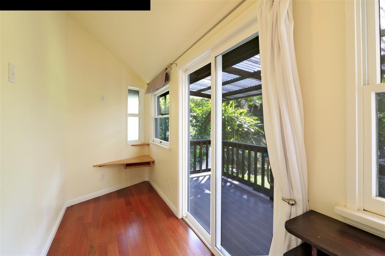 11 Kane Place Haiku, HI 96708 - Photo 18 of 30 a view of an entryway with wooden floor