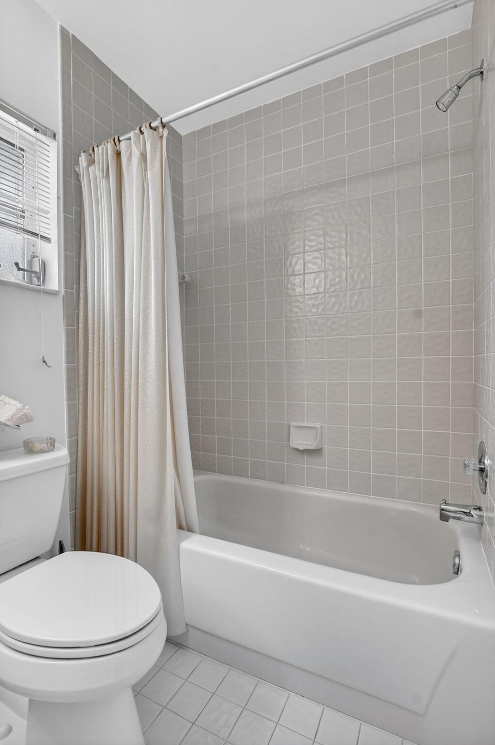 8891 Windtree Street Boca Raton, FL 33496 - Photo 20 of 31 21-web-or-mls-DSC_6041