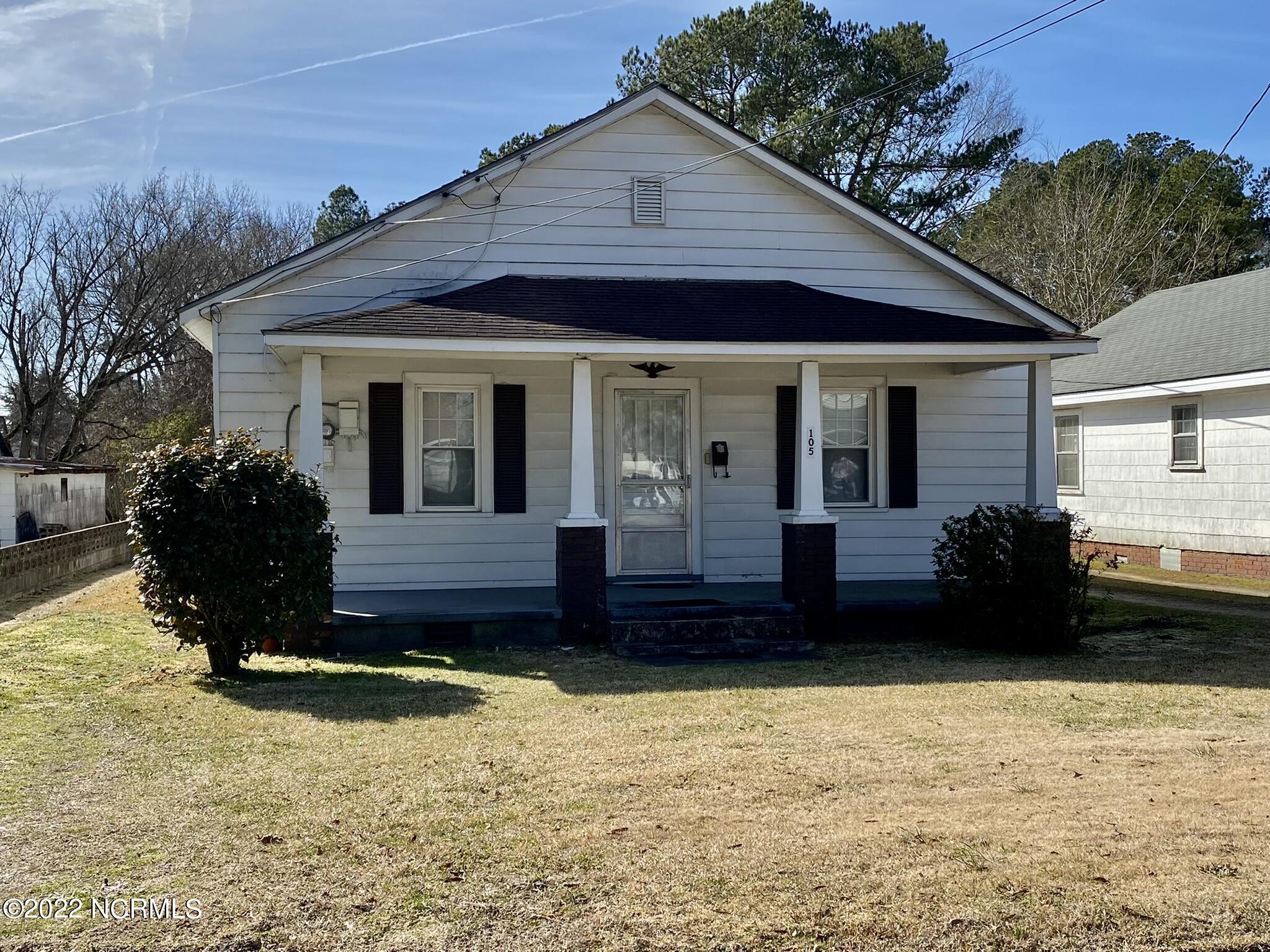 105 North McCaskey Road Williamston, NC 27892 - Photo 1 of 35 IMG_3799