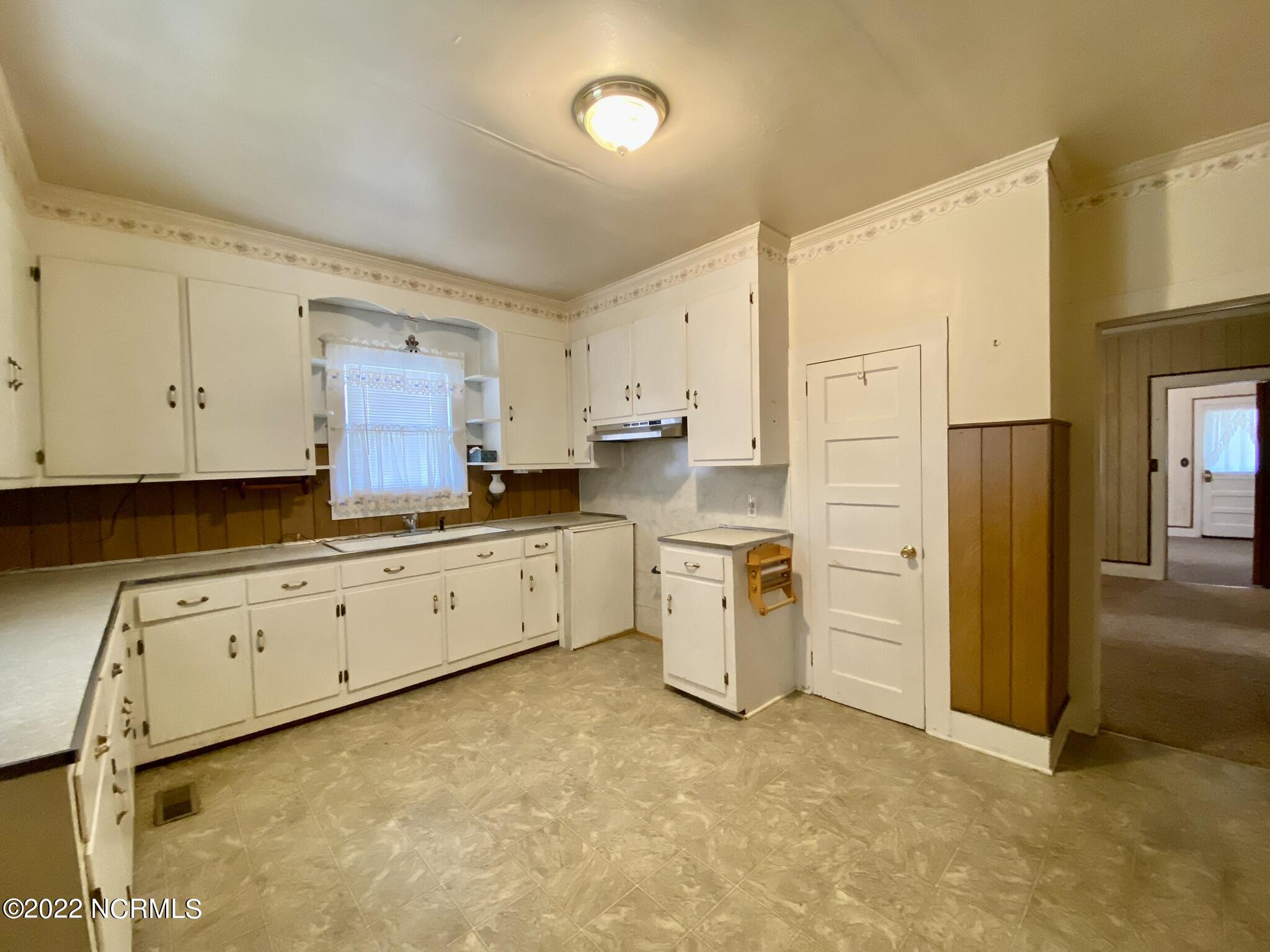105 North McCaskey Road Williamston, NC 27892 - Photo 11 of 35 IMG_3767