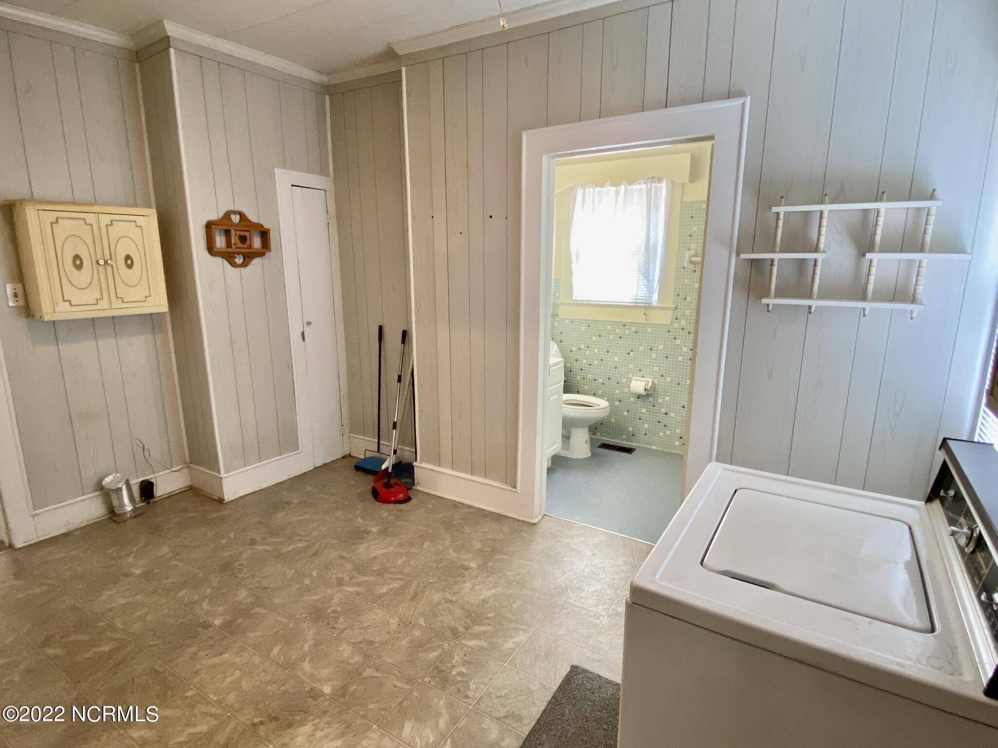 105 North McCaskey Road Williamston, NC 27892 - Photo 15 of 35 IMG_3772