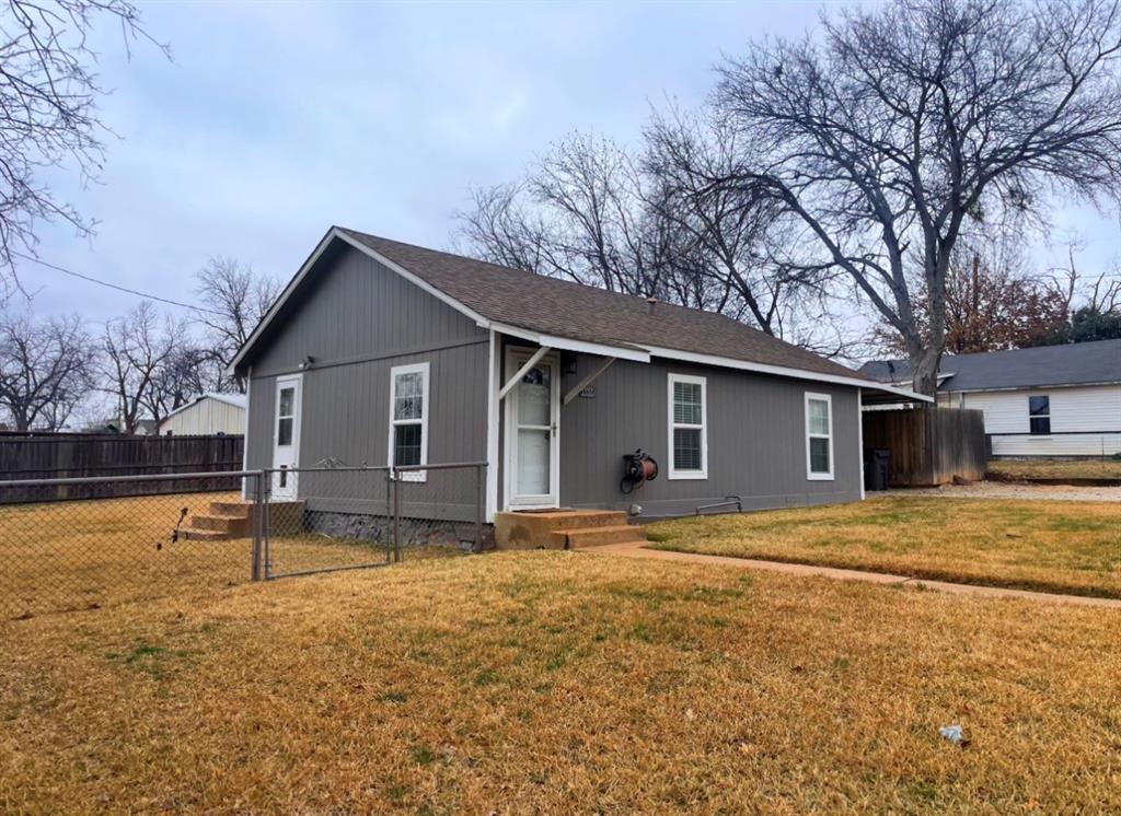 1335 Florea Street Graham, TX 76450 - Photo 12 of 15