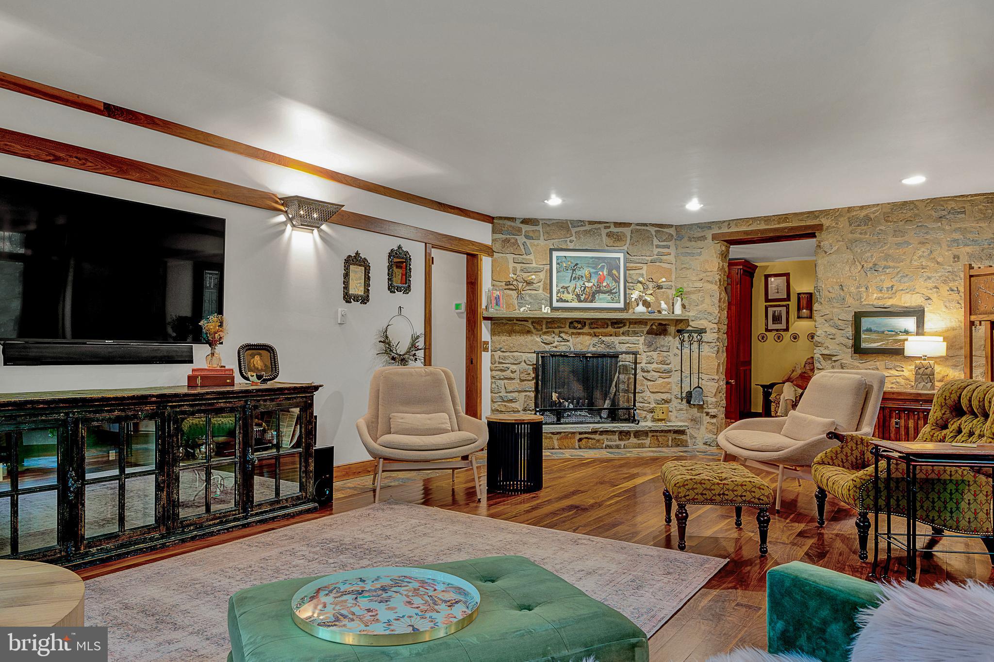 1700 Upper Ridge Road Pennsburg, PA 18073 - Photo 19 of 103