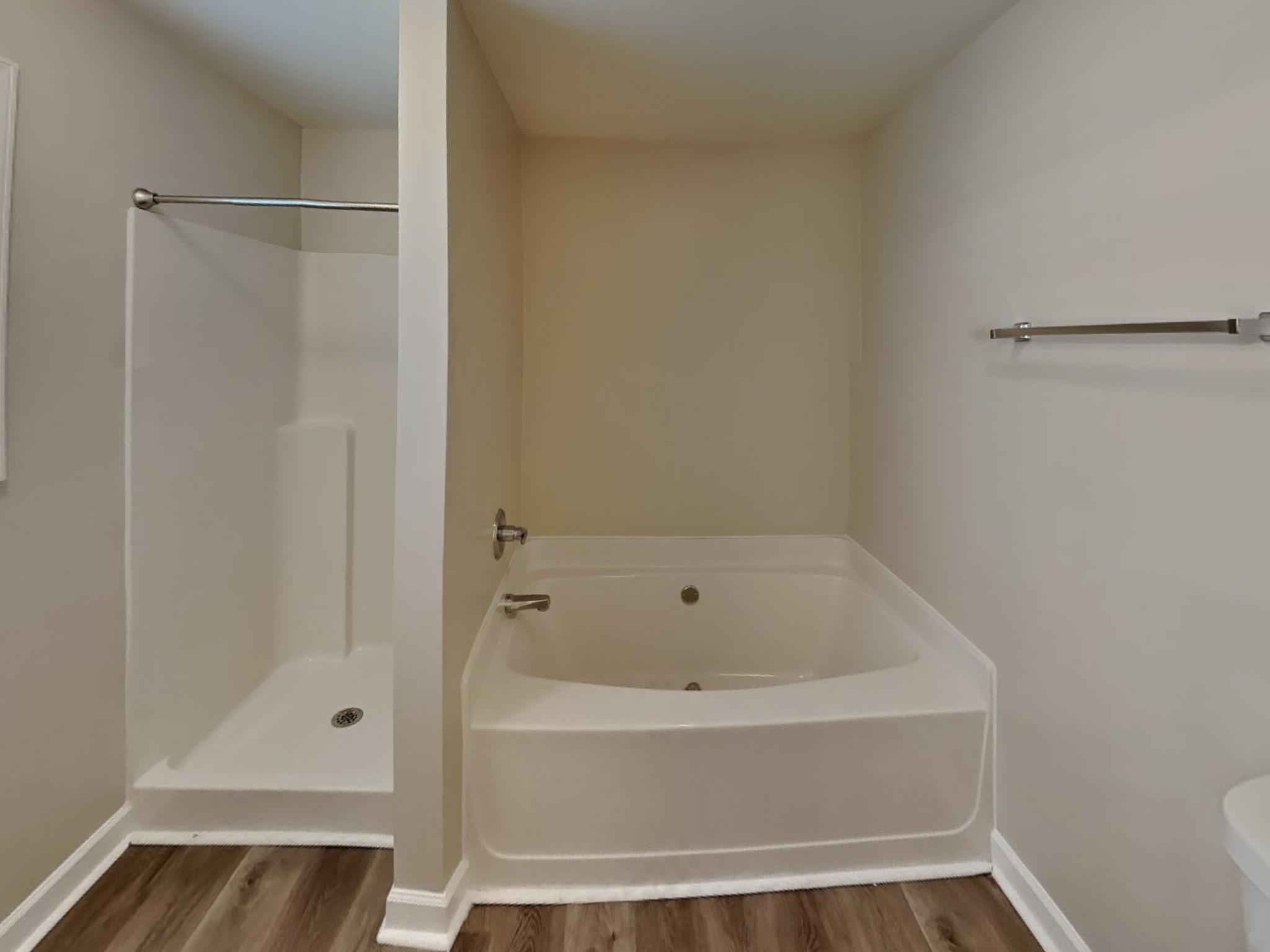 5003 Morning Dove Lane Spring Hill, TN 37174 - Photo 9 of 15 a bathroom with a bathtub