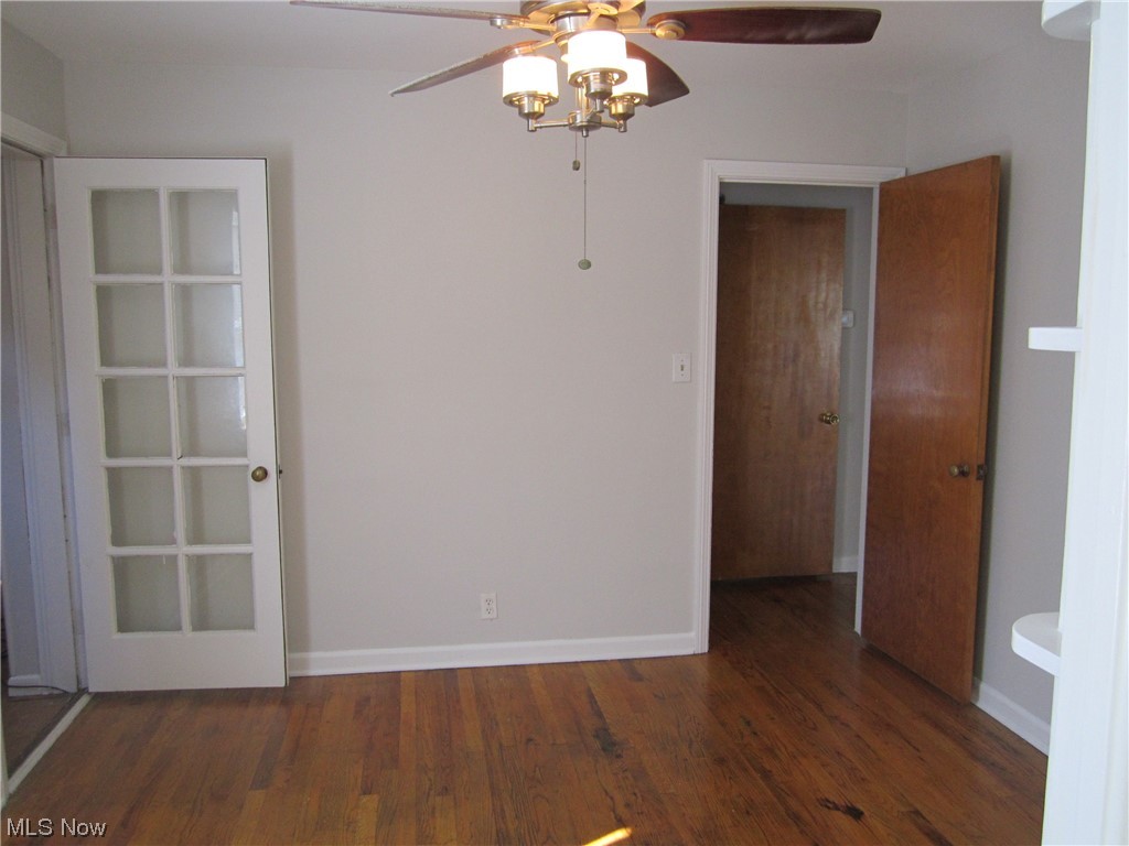 3812 Warrendale Road Cleveland, OH 44118 - Photo 17 of 32 OR you could make this a dining room.