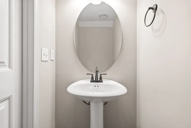 $1,000 | 248 Smithson Lane, Unit B, Clarksville, TN 37040