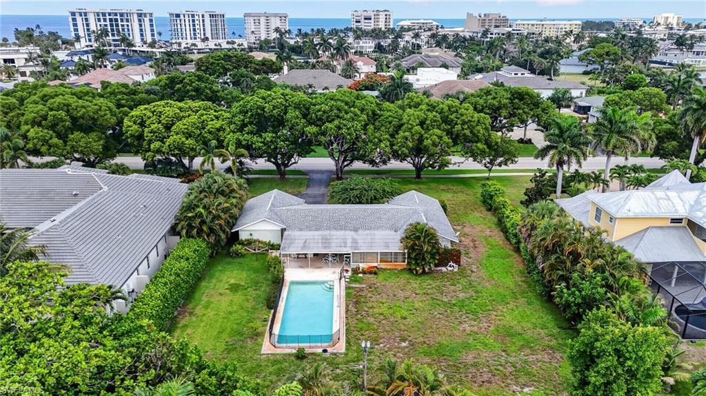1608 Crayton Road Naples, FL 34102 - Photo 27 of 32