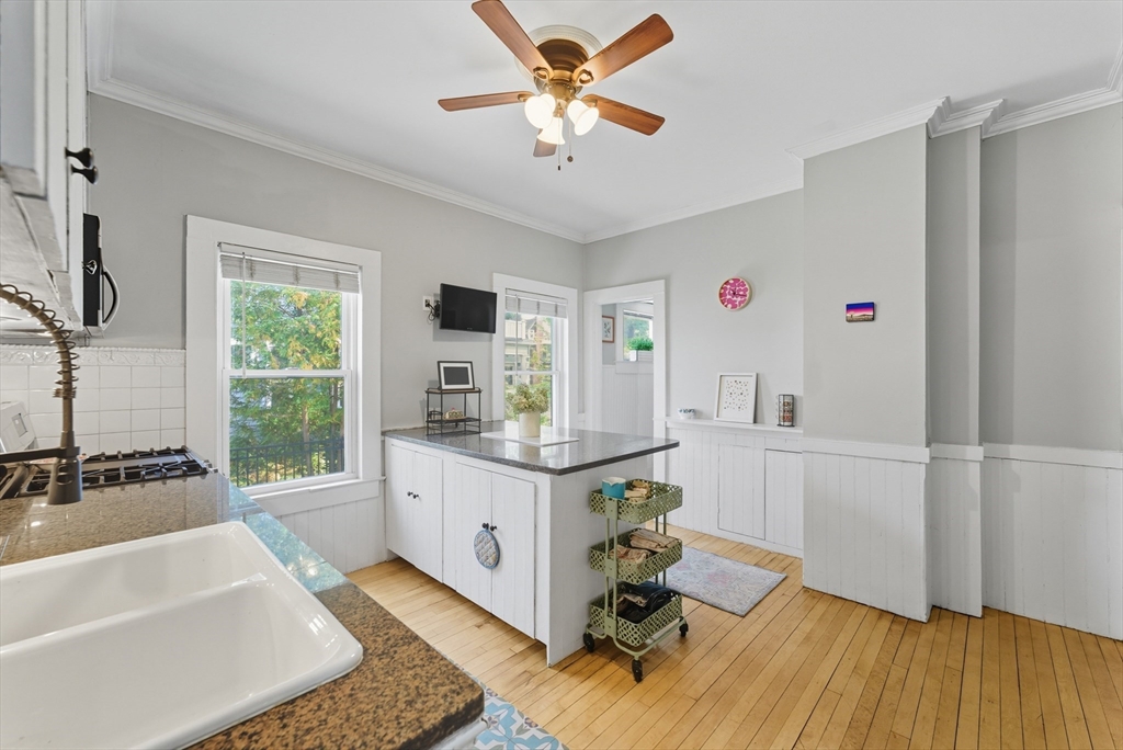 66 Fairfield Street Springfield, MA 01108 - Photo 18 of 42