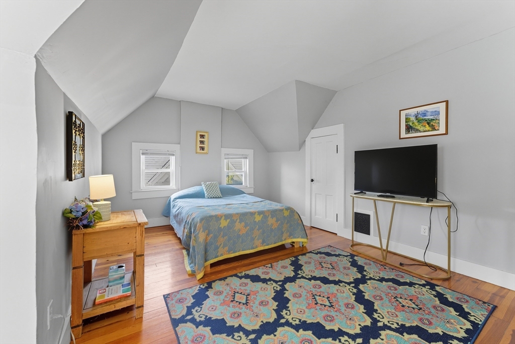 66 Fairfield Street Springfield, MA 01108 - Photo 33 of 42