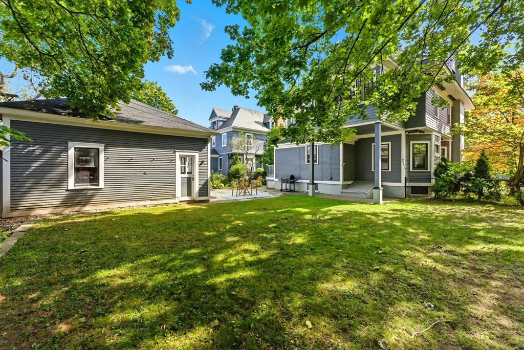 66 Fairfield Street Springfield, MA 01108 - Photo 40 of 42