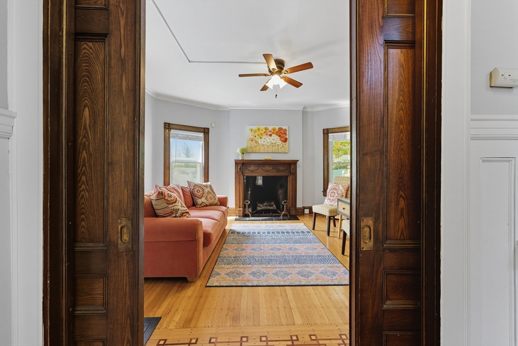 66 Fairfield Street Springfield, MA 01108 - Photo 8 of 42