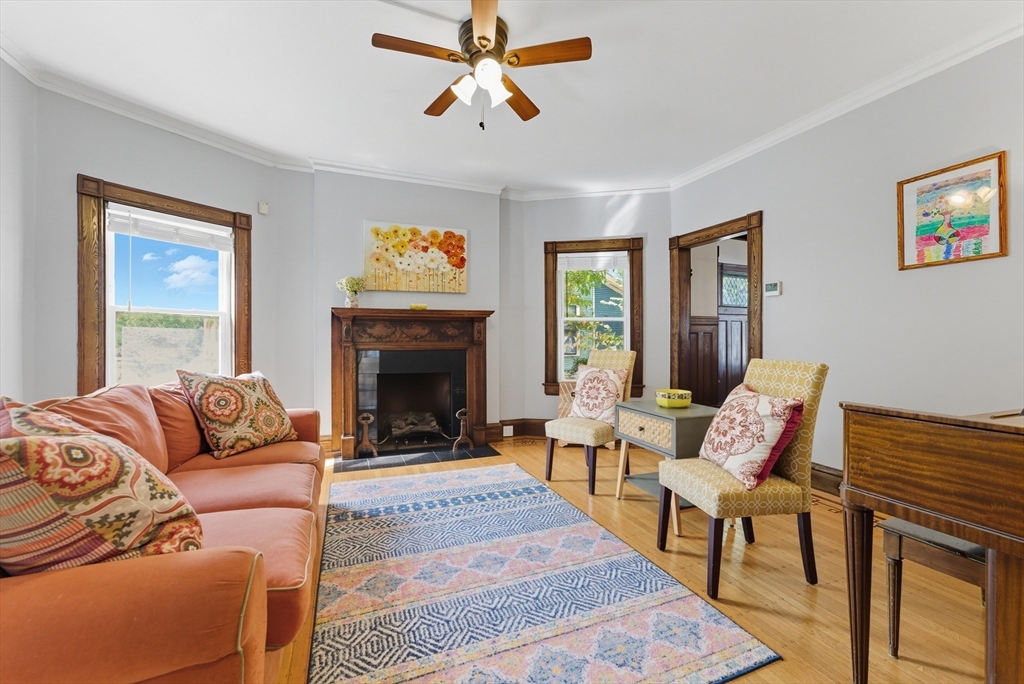 66 Fairfield Street Springfield, MA 01108 - Photo 9 of 42