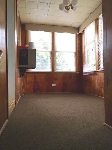 7100 16th Street Berwyn, IL 60402 - Photo 5 of 6 an empty room with a window