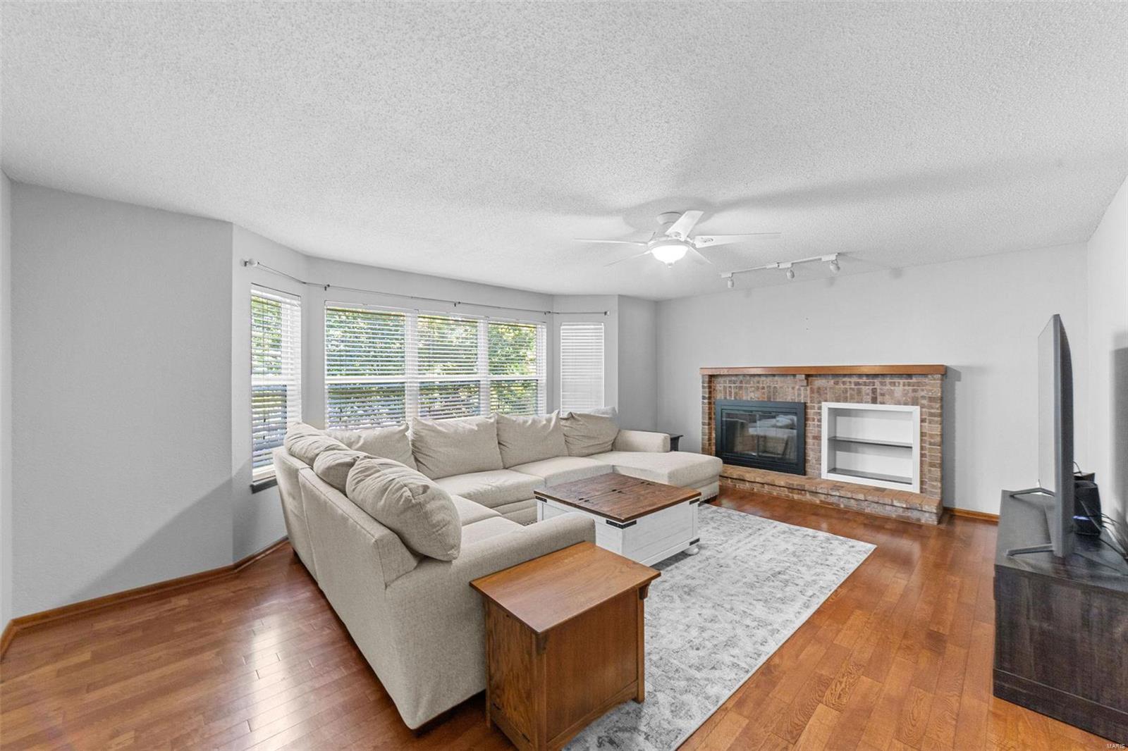 2839 Kettering Drive St. Charles, MO 63303 - Photo 3 of 48