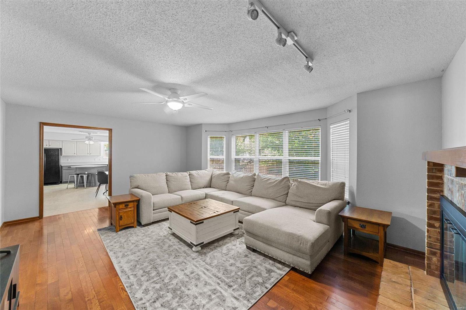 2839 Kettering Drive St. Charles, MO 63303 - Photo 5 of 48