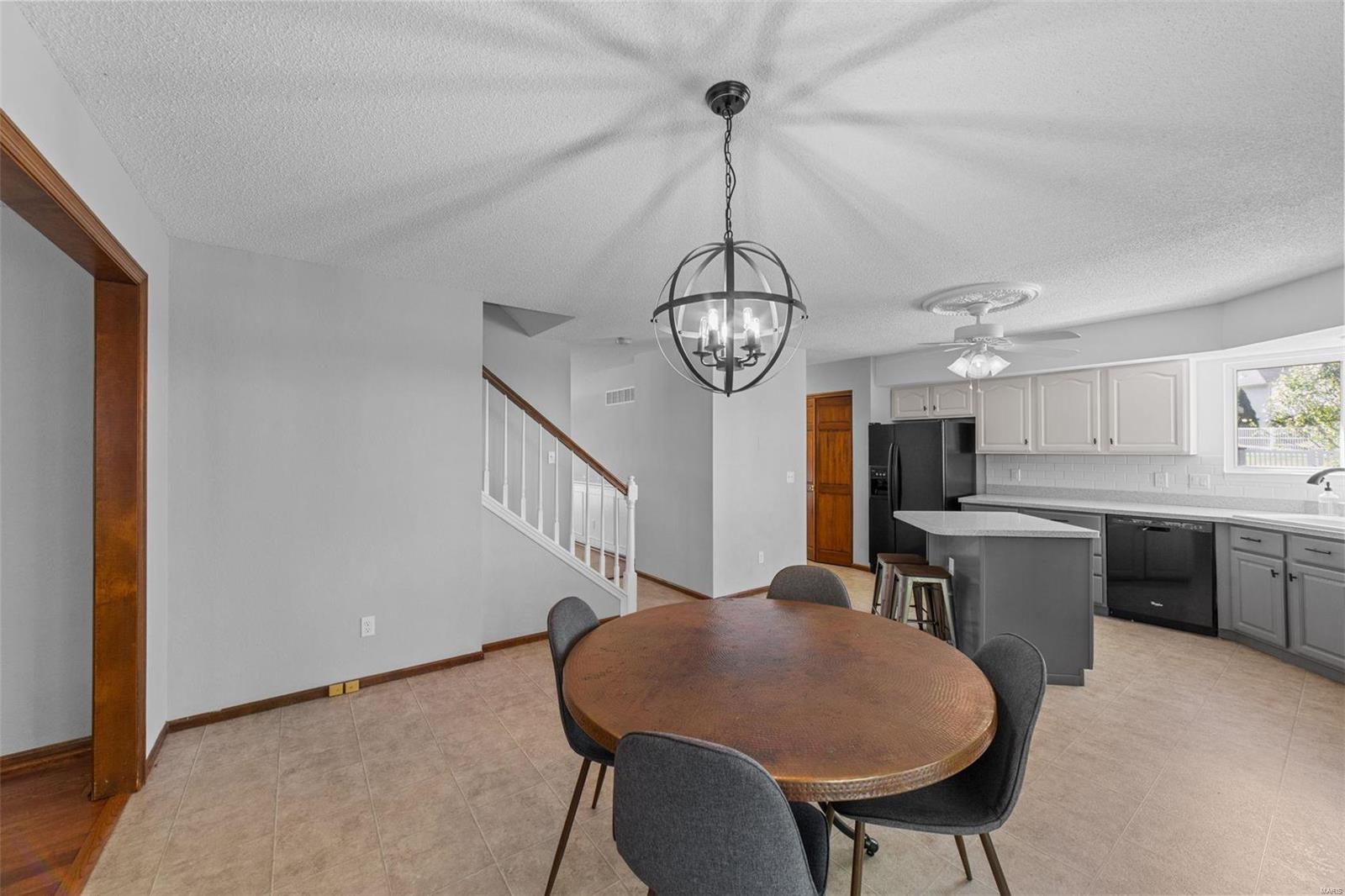 2839 Kettering Drive St. Charles, MO 63303 - Photo 8 of 48