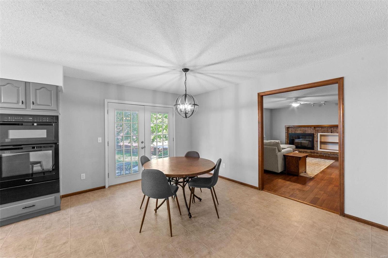 2839 Kettering Drive St. Charles, MO 63303 - Photo 10 of 48