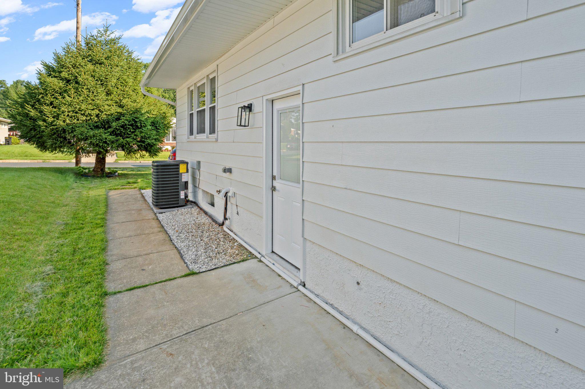 3807 Byfield Road Baltimore, MD 21207 - Photo 32 of 32