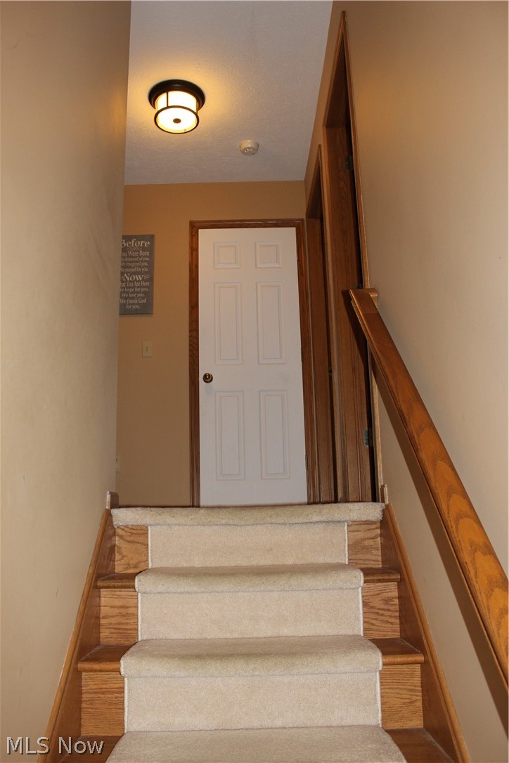 12881 Diagonal Road Lagrange, OH 44050 - Photo 14 of 31