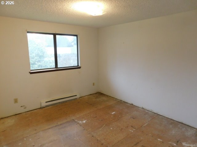 1990 Willow Street Florence, OR 97439 - Photo 7 of 14