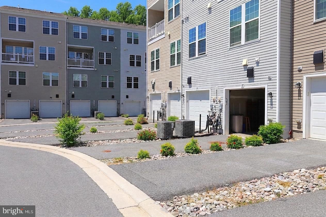 12854 Cloverleaf Center Drive, Unit 165E Germantown, MD 20874 - Photo 4 of 51