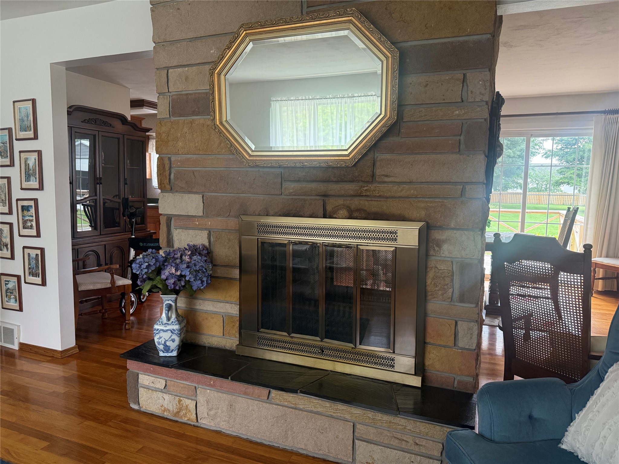 2296 Saltsman Road Erie, PA 16510 - Photo 6 of 29 Gallery Image 6