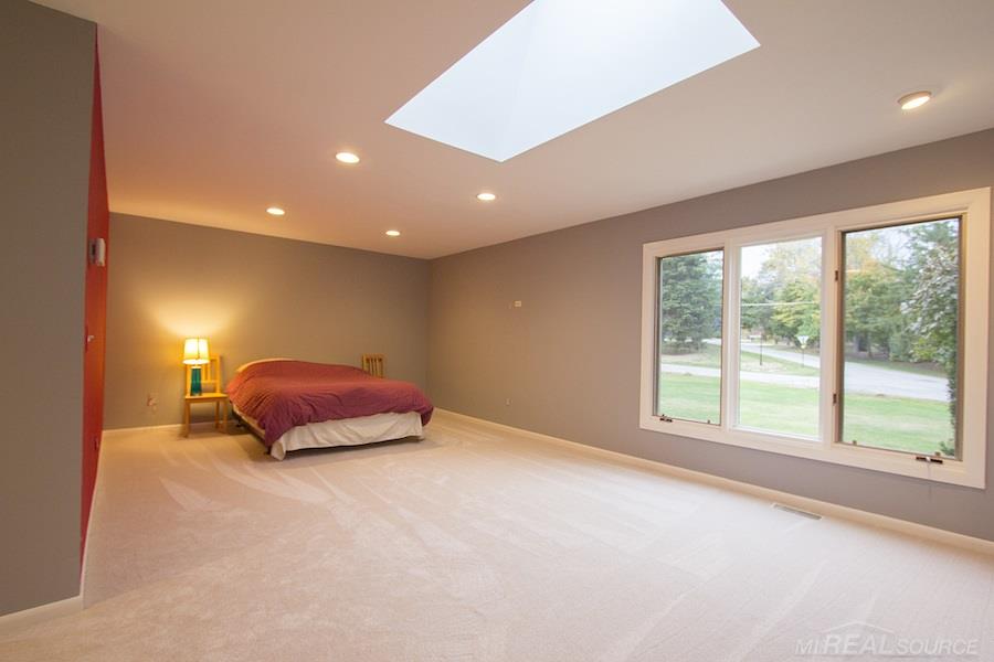 33705 Quaker Valley Road Farmington Hills, MI 48331 - Photo 8 of 26