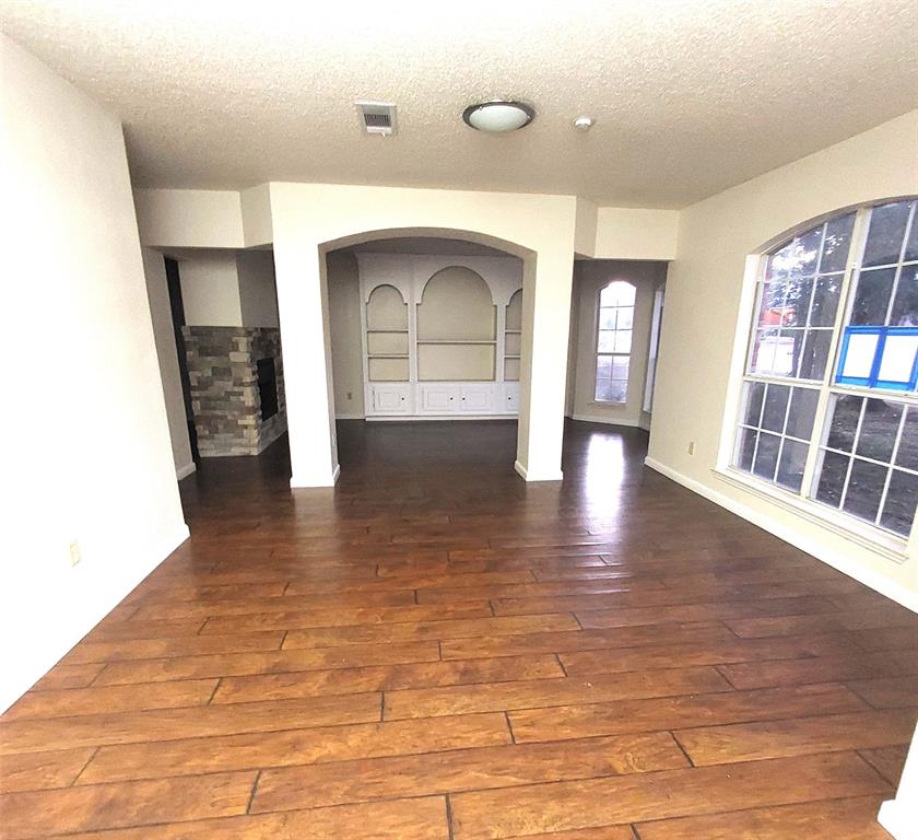 2107 Meadowview Drive Corinth, TX 76210 - Photo 5 of 22