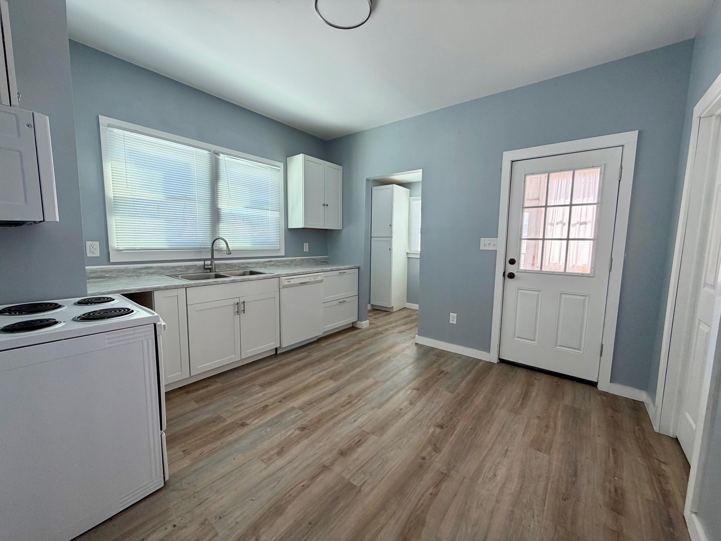 469 East Cecil Street Springfield, OH 45503 - Photo 15 of 21