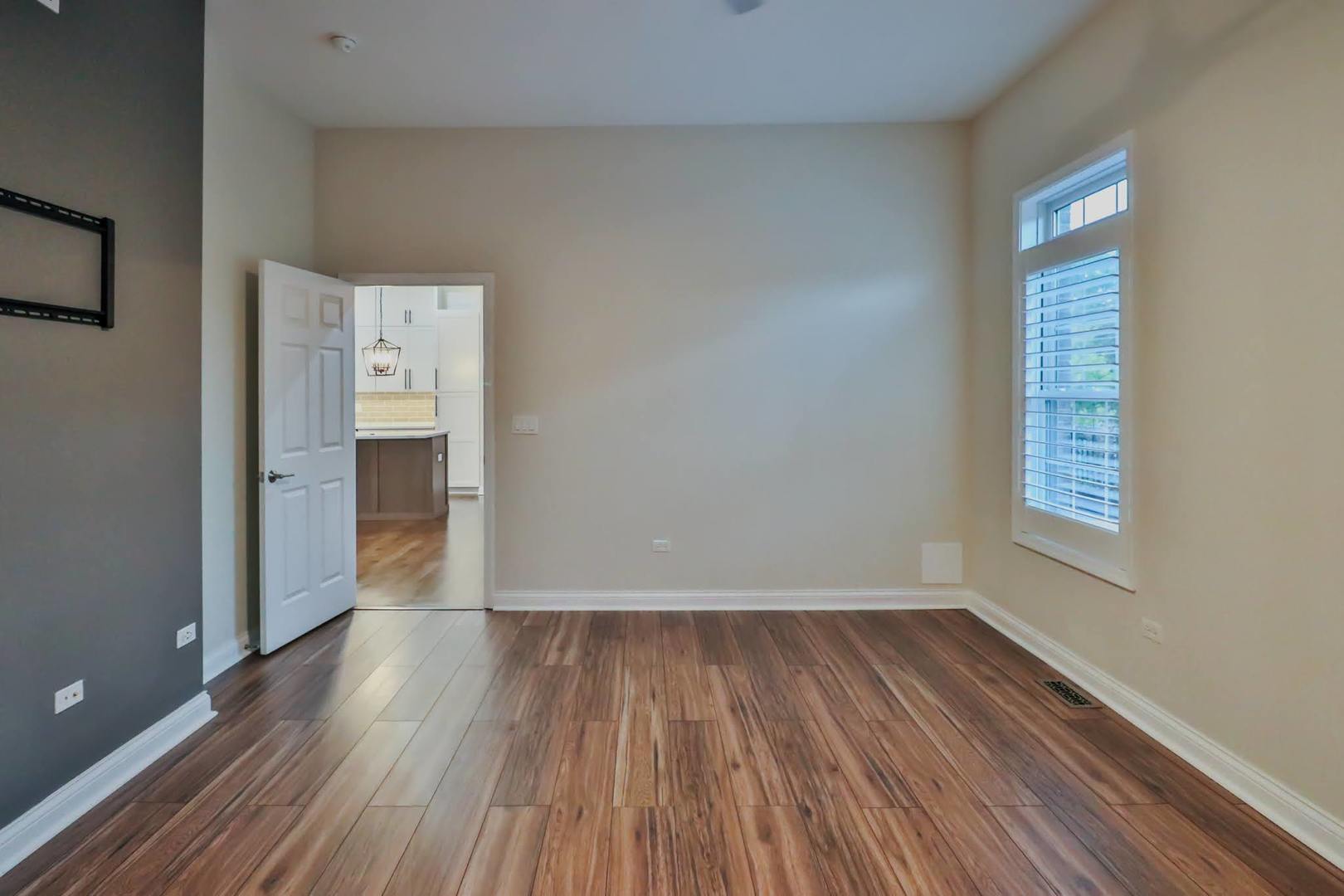 12876 Rosa Lane Lemont, IL 60439 - Photo 13 of 49 Gallery Image 13