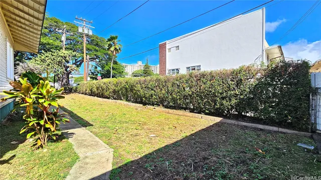 $2,000,000 | 1727 Nuuanu Avenue, Honolulu, HI 96817