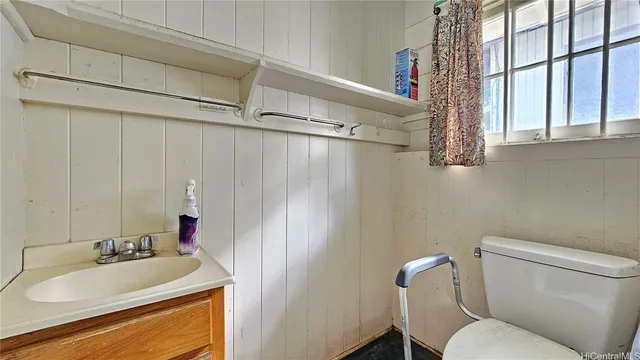 $2,000,000 | 1727 Nuuanu Avenue, Honolulu, HI 96817