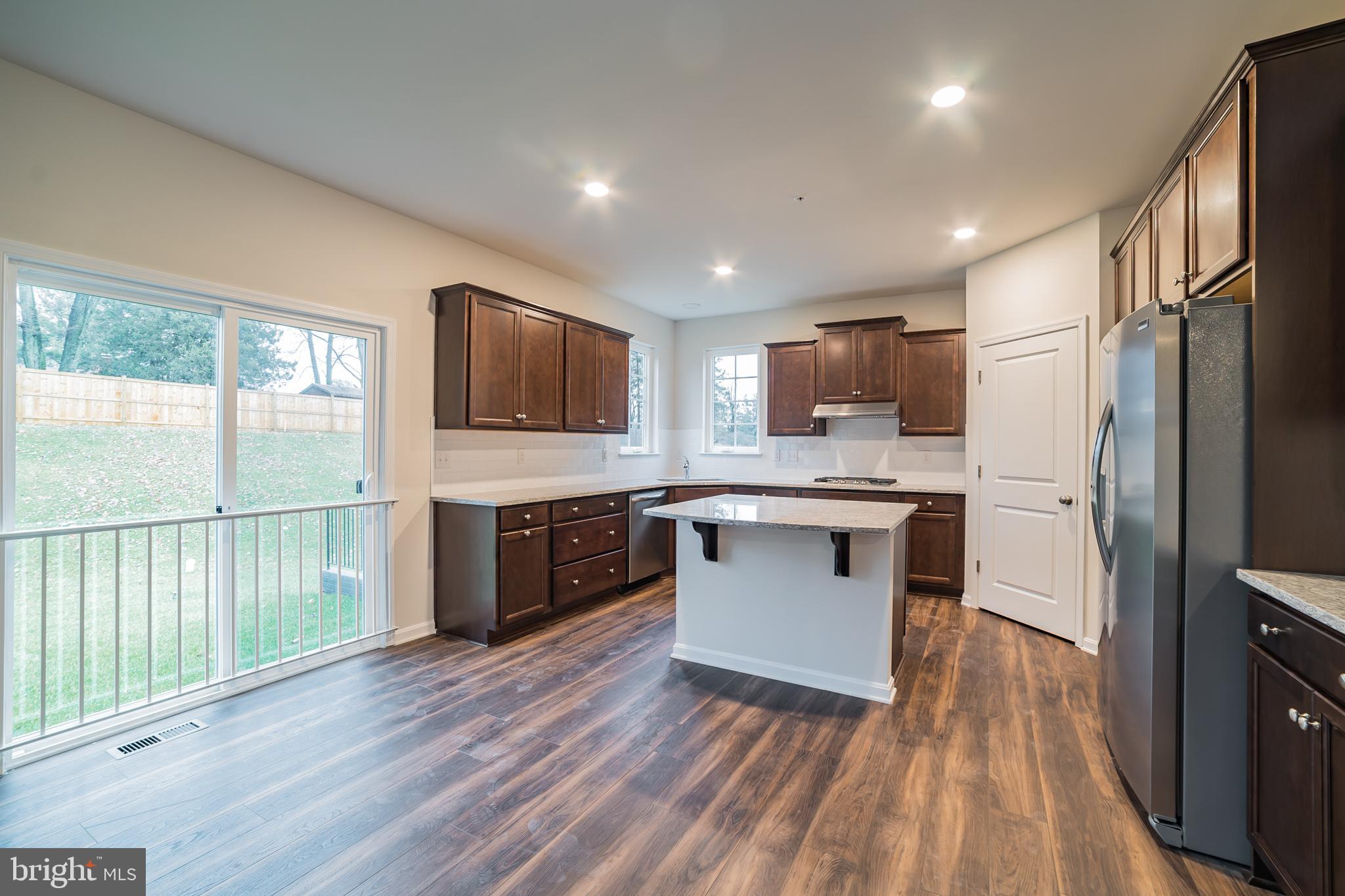 626 Stonegate Road Westminster, MD 21157 - Photo 8 of 28 Gallery Image 8