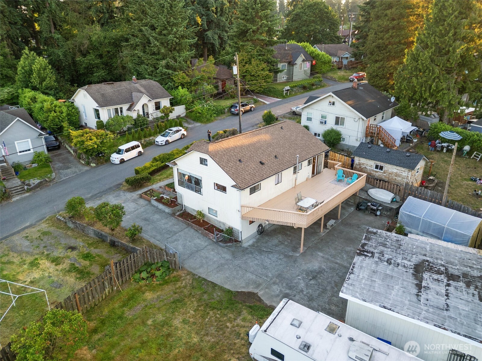 2319 Gale Place Everett, WA 98203 - Photo 31 of 40