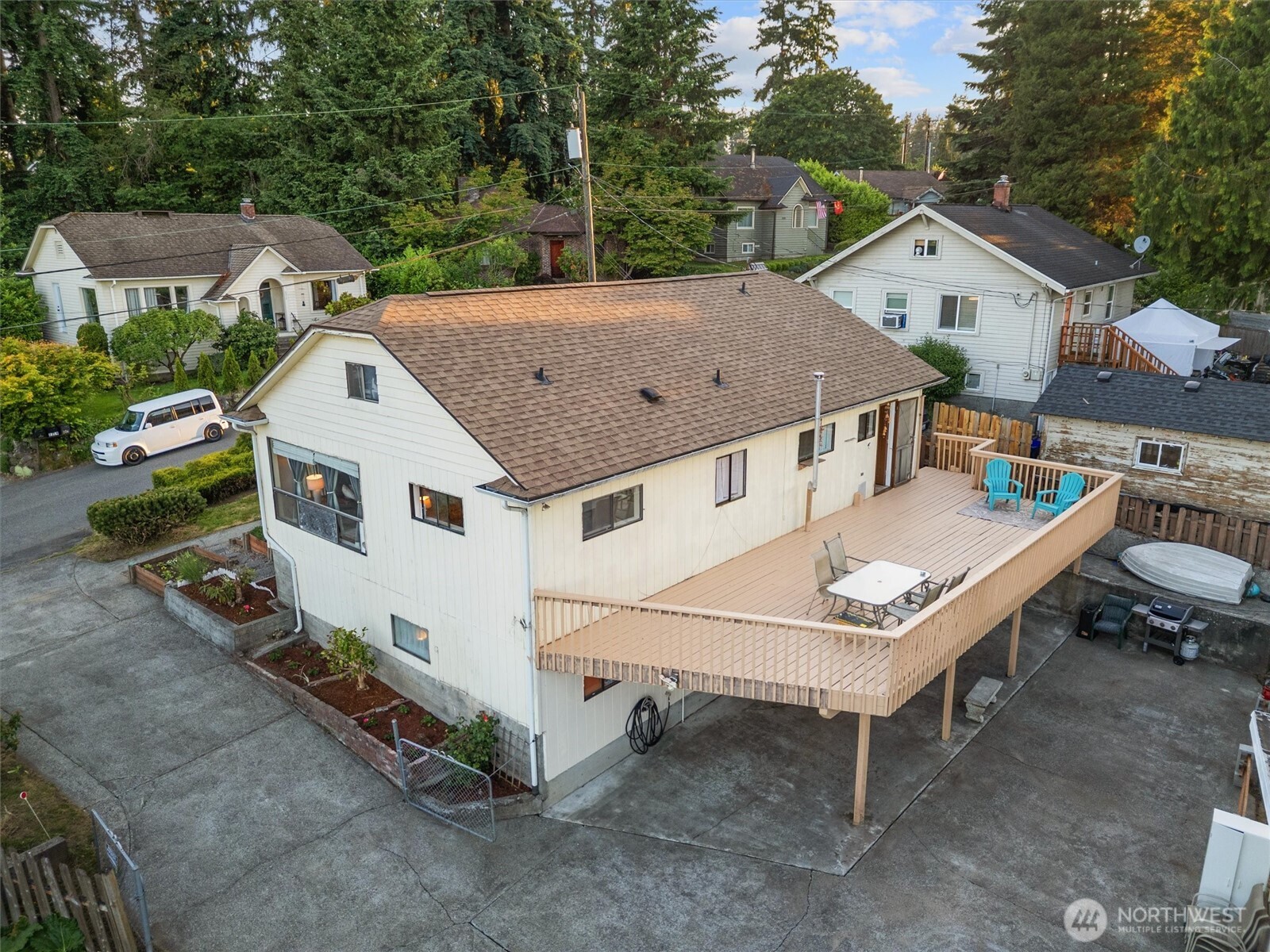 2319 Gale Place Everett, WA 98203 - Photo 32 of 40