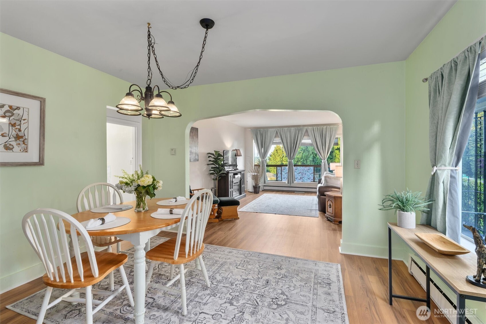 2319 Gale Place Everett, WA 98203 - Photo 9 of 40