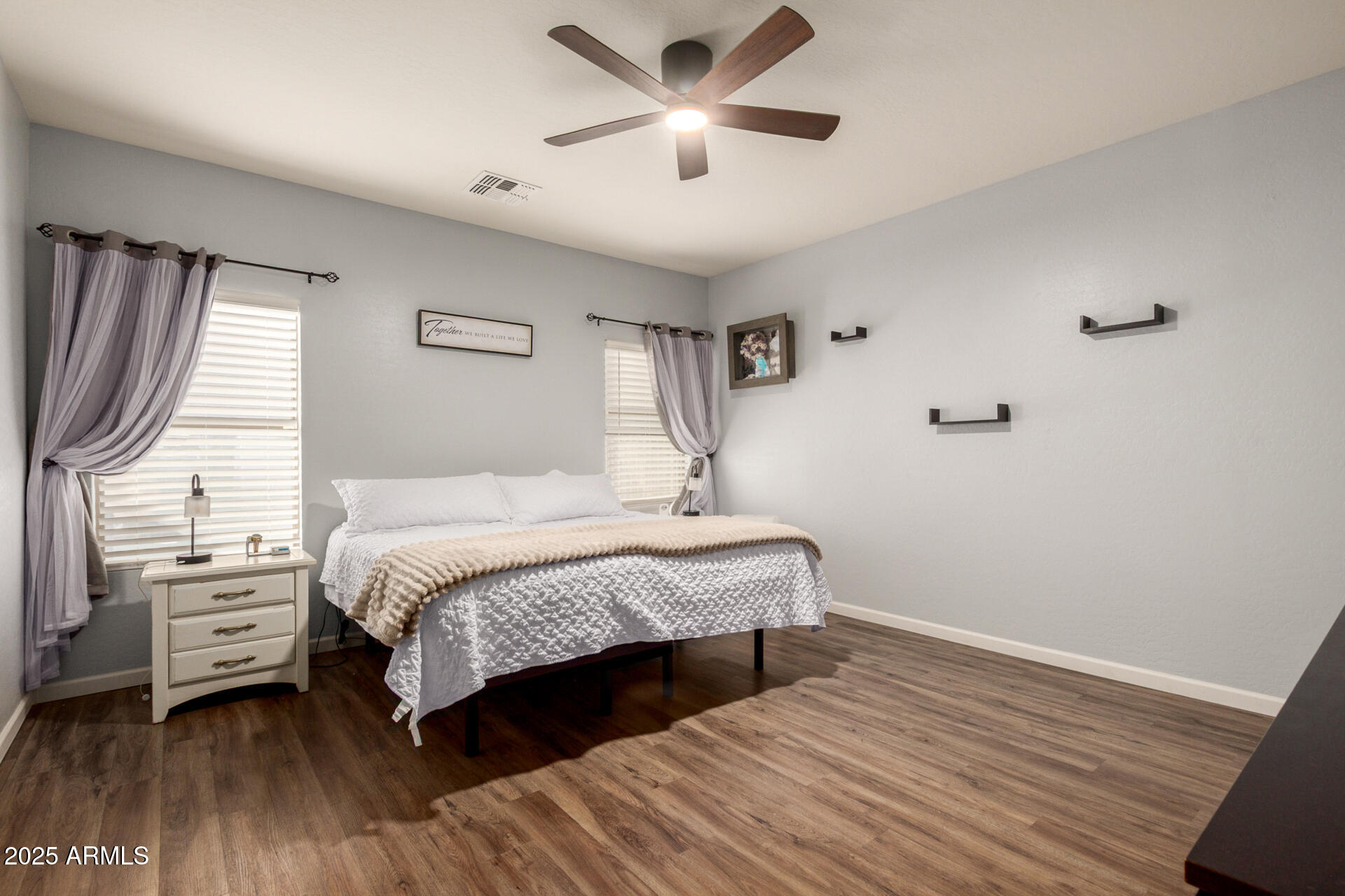 2748 South Sailors Way Gilbert, AZ 85295 - Photo 12 of 50 14 Sailors