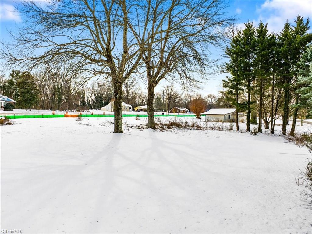 4235 Reidsville Road Winston-Salem, NC 27101 - Photo 4 of 23