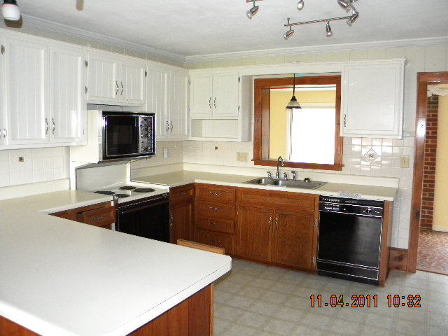 1990 Alean Road Wirtz, VA 24184 - Photo 4 of 12 KITCHEN