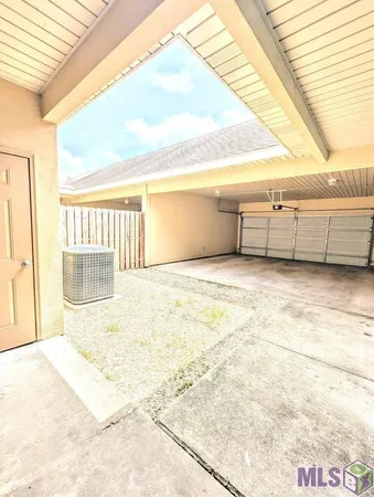 $1,450 | 10600 Lakes Boulevard, Baton Rouge, LA 70810