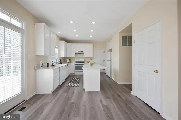 $3,100 | 6 Riggs Road, Fredericksburg, VA 22405