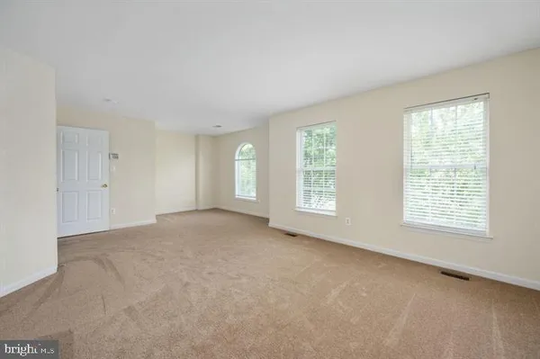 $3,100 | 6 Riggs Road, Fredericksburg, VA 22405