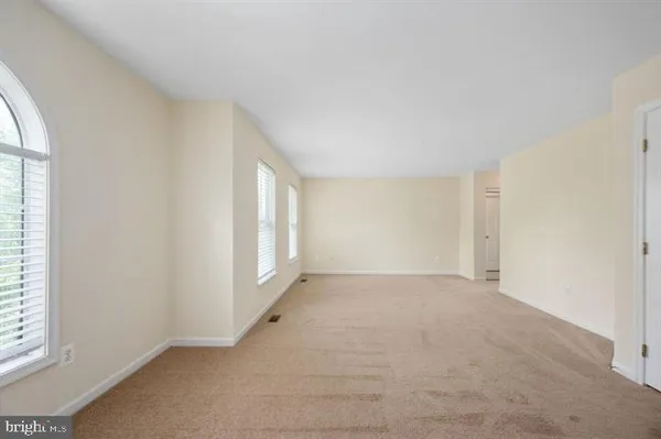$3,100 | 6 Riggs Road, Fredericksburg, VA 22405