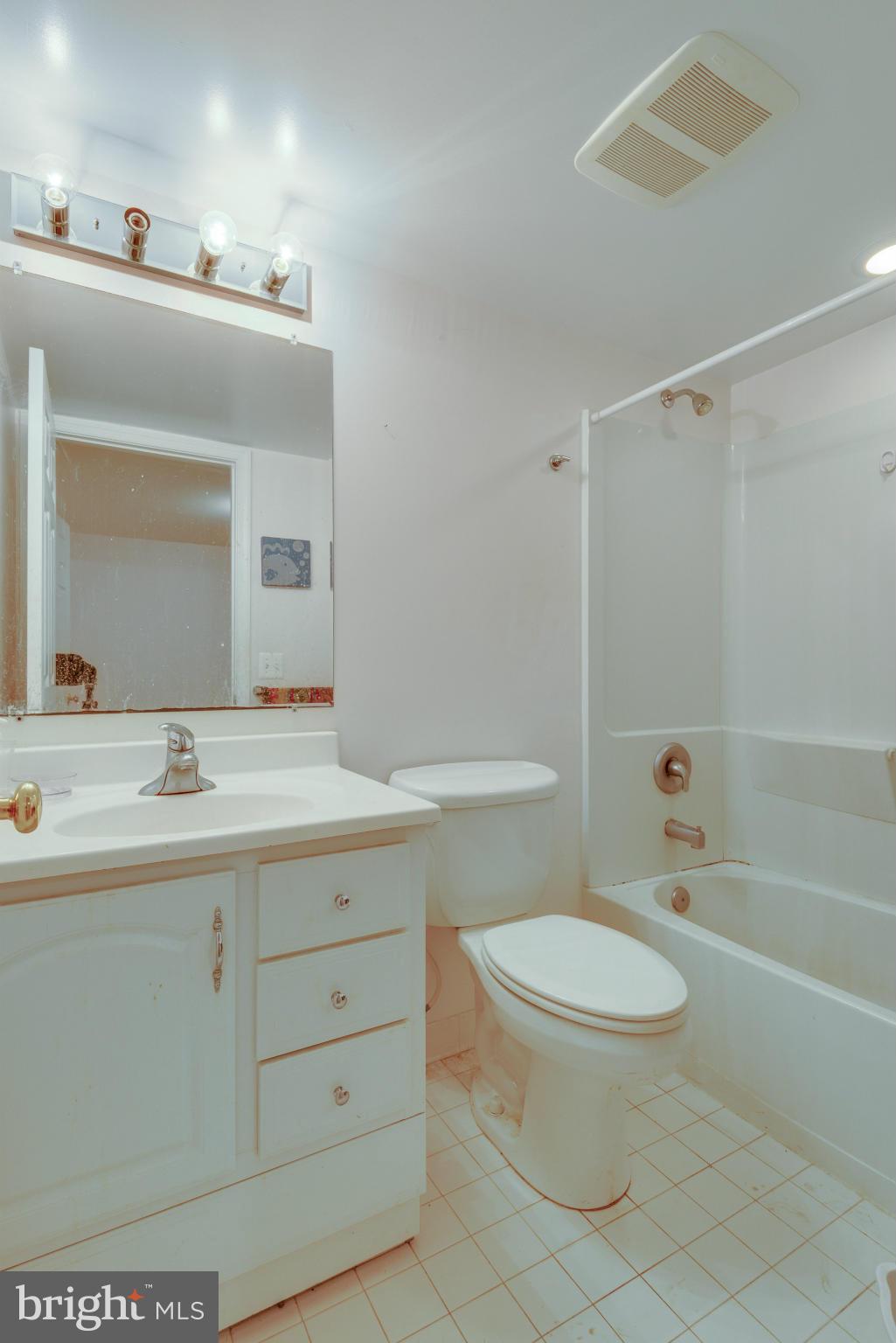 2190 Cartwright Place Reston, VA 20191 - Photo 25 of 29 Bath